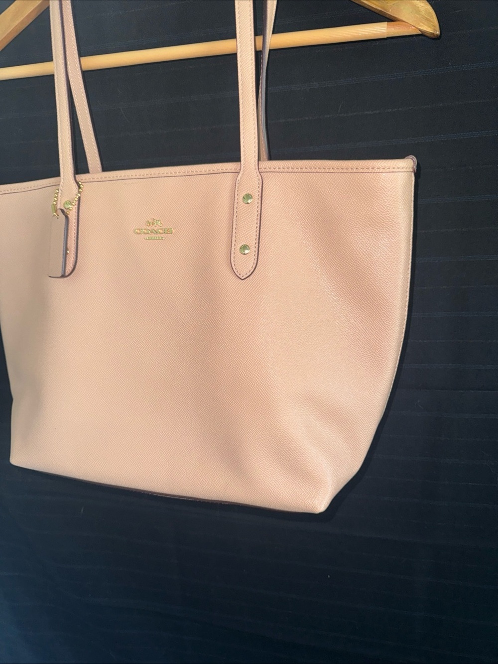 Coach City Tote Bag Crossgrain Leather Purse Pink F57522 Shoulder Double Handle - Picture 2 of 12